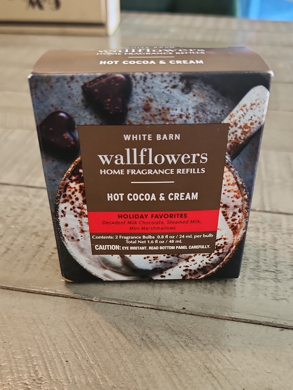 NWT White Barn Wallflowers Home Fragrance Refills- Hot Cocoa & Cream